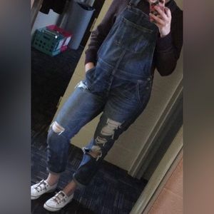 American Eagle Tomgirl Overalls